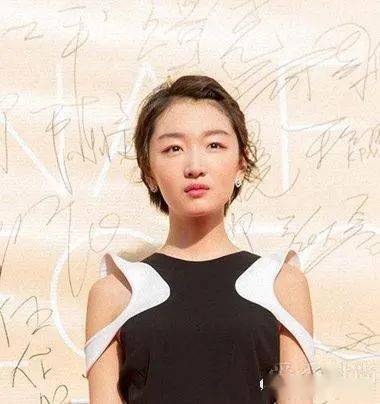 
2020年流量女明星短发造型 随着女星梳短发简朴直接做女神！：ky开元(图9)